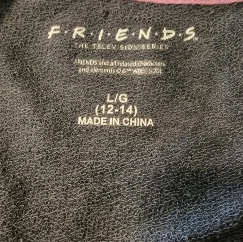 FRIENDS Inspired Women's Sleep Shirt 👕 - Picture 10 of 11